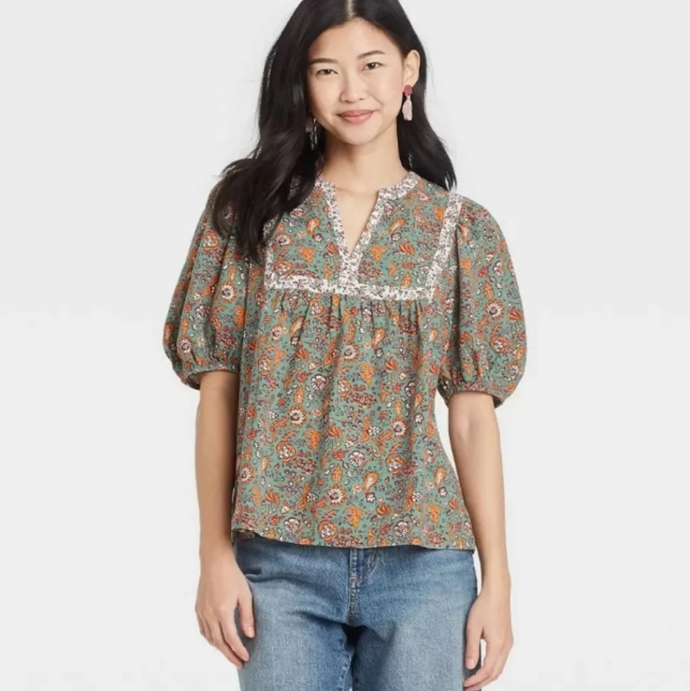 NEW! Universal Thread Floral Print Puff Elbow Sleeve V-Neck Blouse S